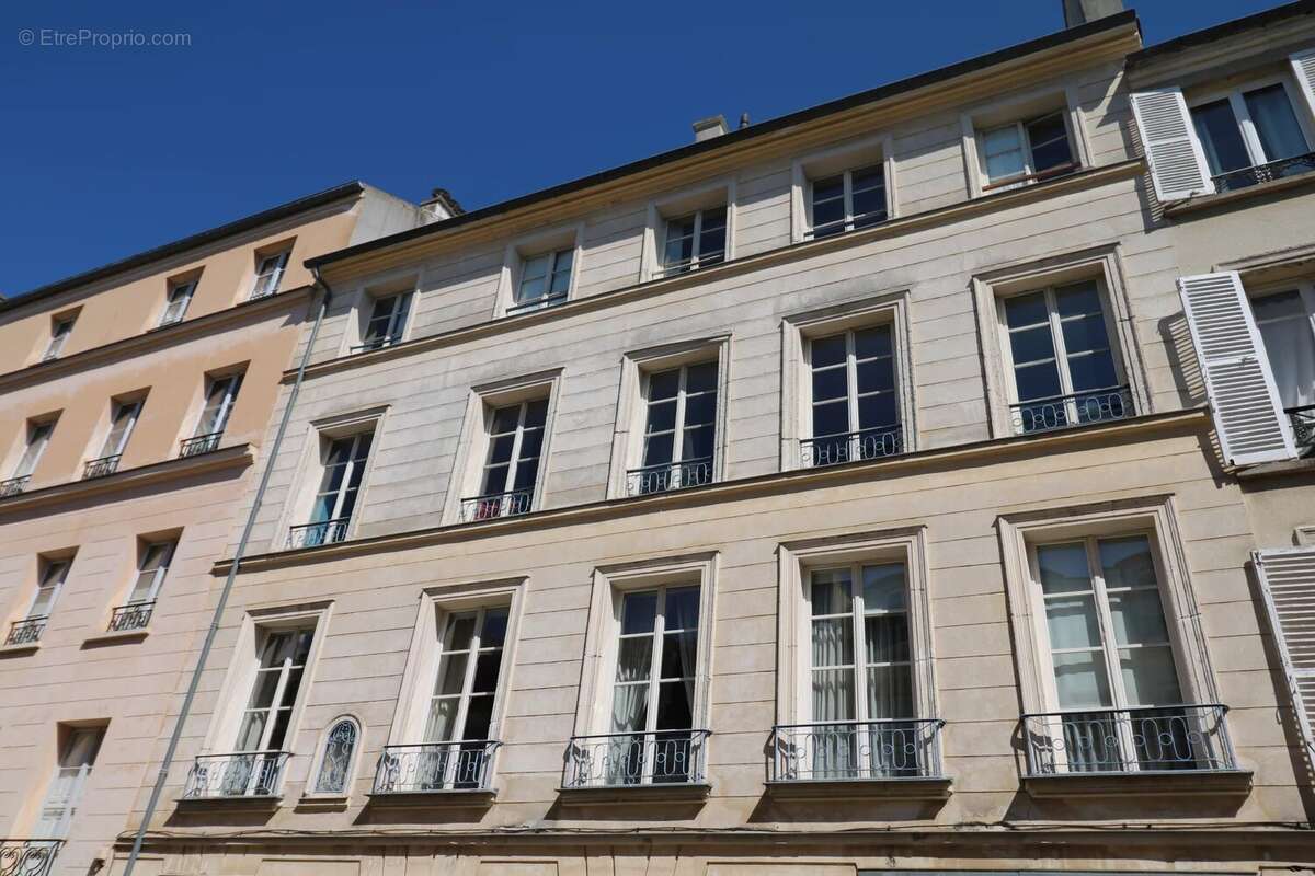 Appartement à VERSAILLES