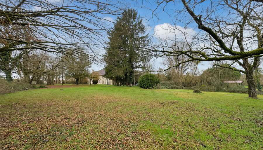 Maison à ENTRAINS-SUR-NOHAIN