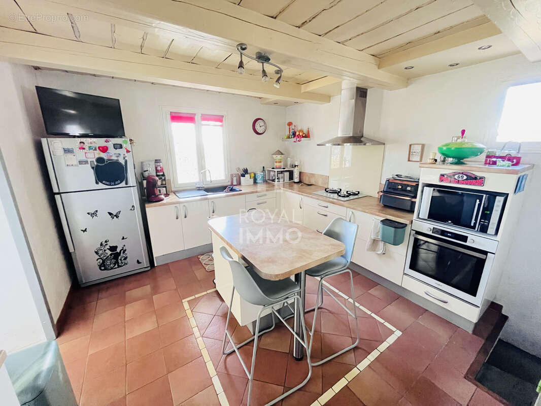 Maison à CUERS