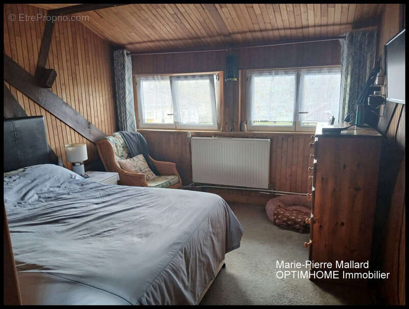 Maison à PEYRAT-LE-CHATEAU