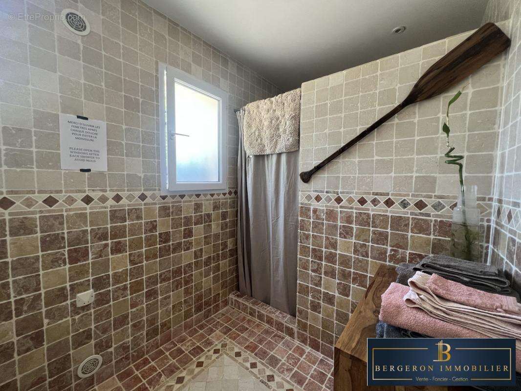 Maison à SAINT-CEZAIRE-SUR-SIAGNE