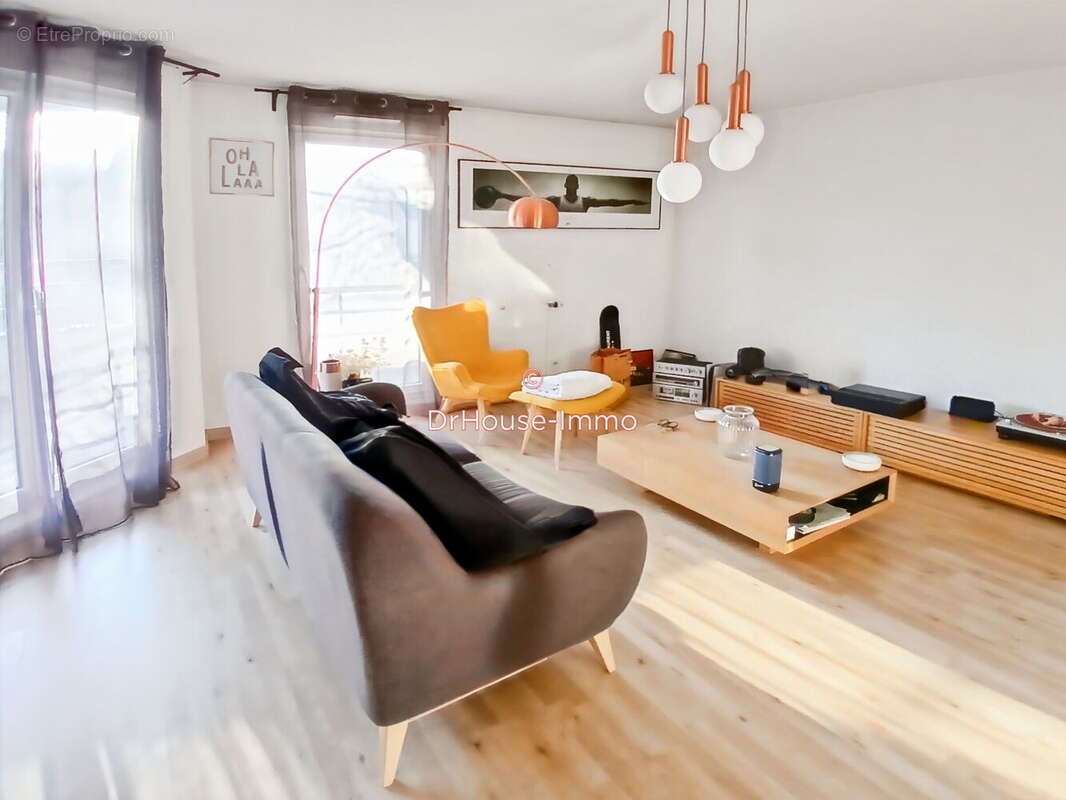 Appartement à ROSNY-SOUS-BOIS