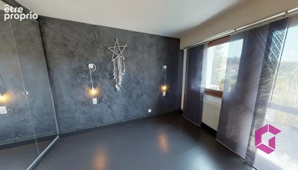 EXCLUSIVITE ! bel Appartement T4/T5 avec une architecture originale avec 2 balcons, cave et box , habitable de suite - photo 13