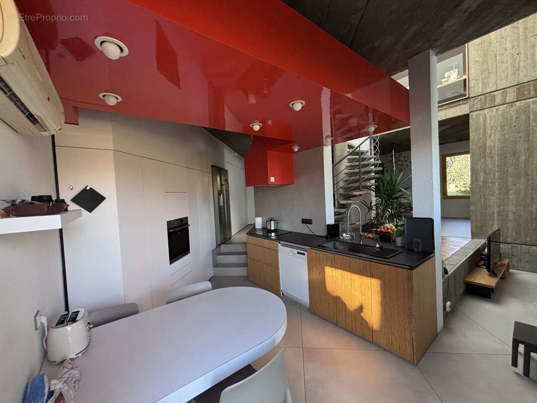 Maison à SAINT-CYR-AU-MONT-D'OR