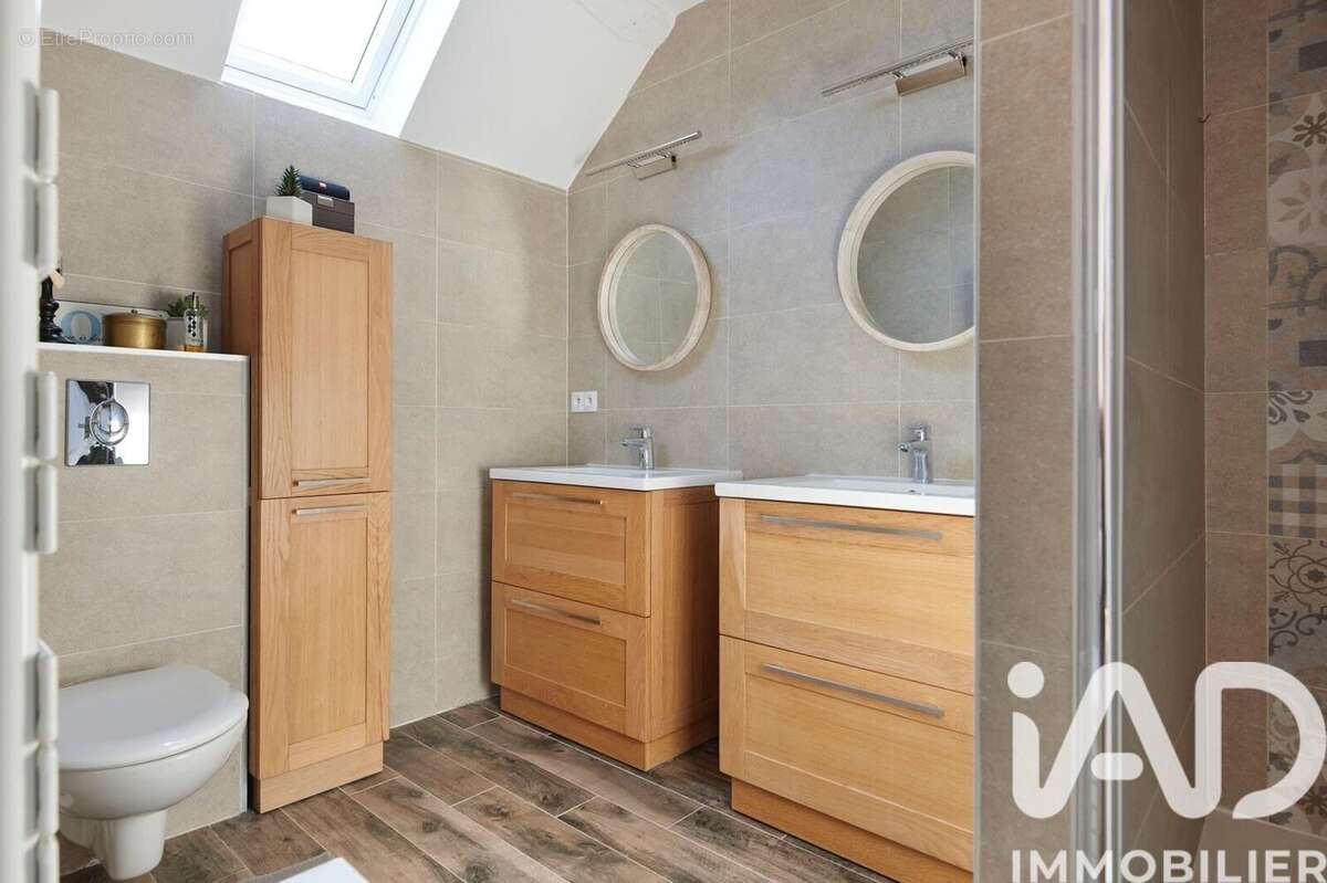 Maison 175 m² à Le Temple-De-Bretagne  - photo 9