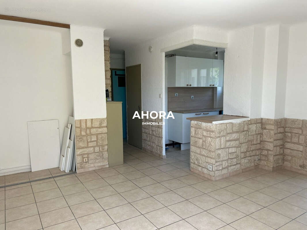 Appartement à MARSEILLE-9E