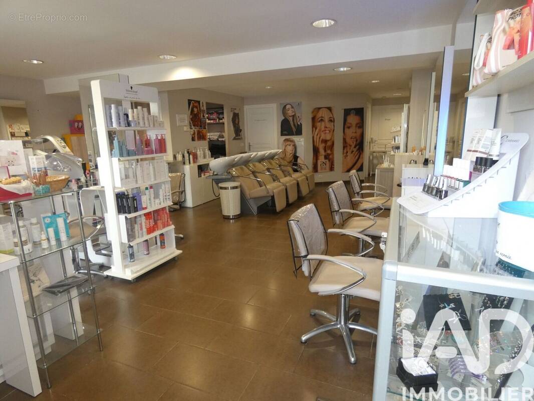 Photo 1 - Commerce à MOUSSY-LE-NEUF