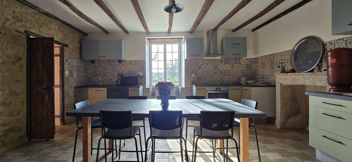 Maison à CEAUX-EN-COUHE