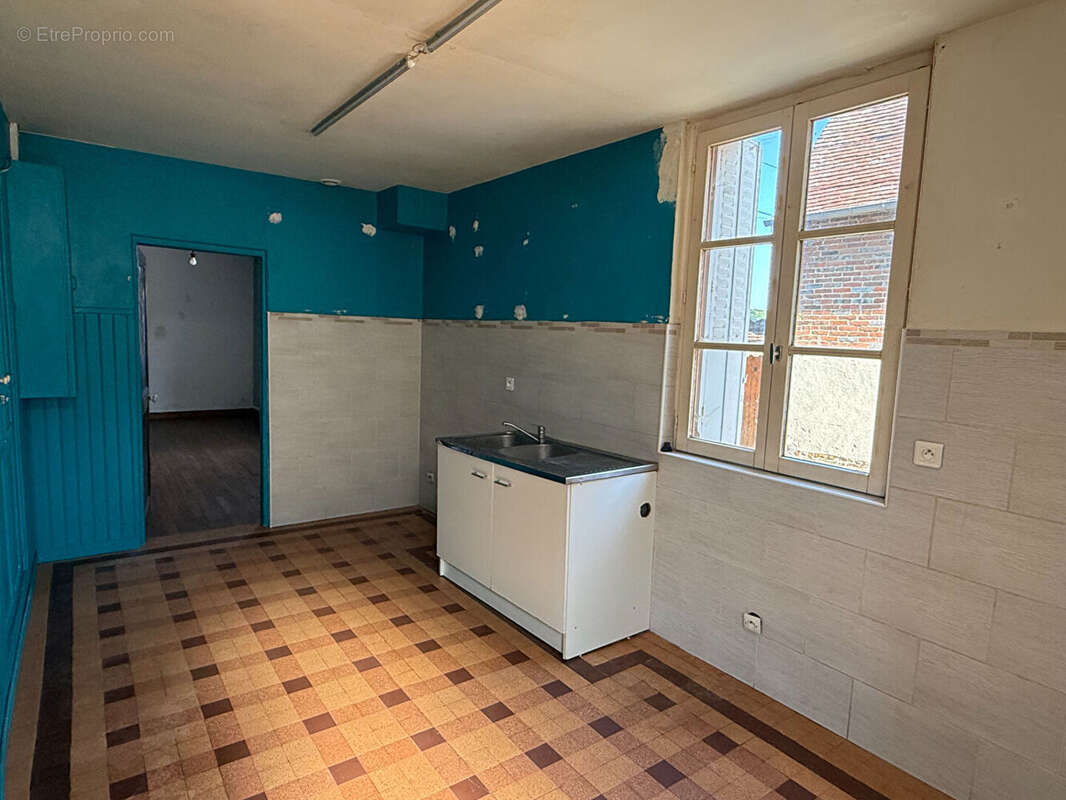 Maison à LACHAPELLE-AUX-POTS