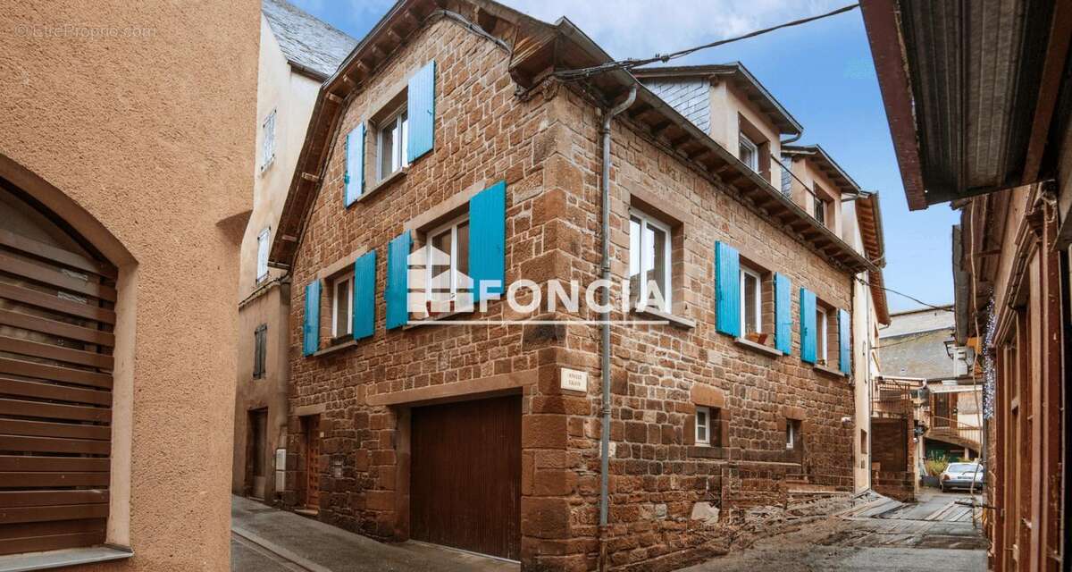 Maison à MARCILLAC-VALLON