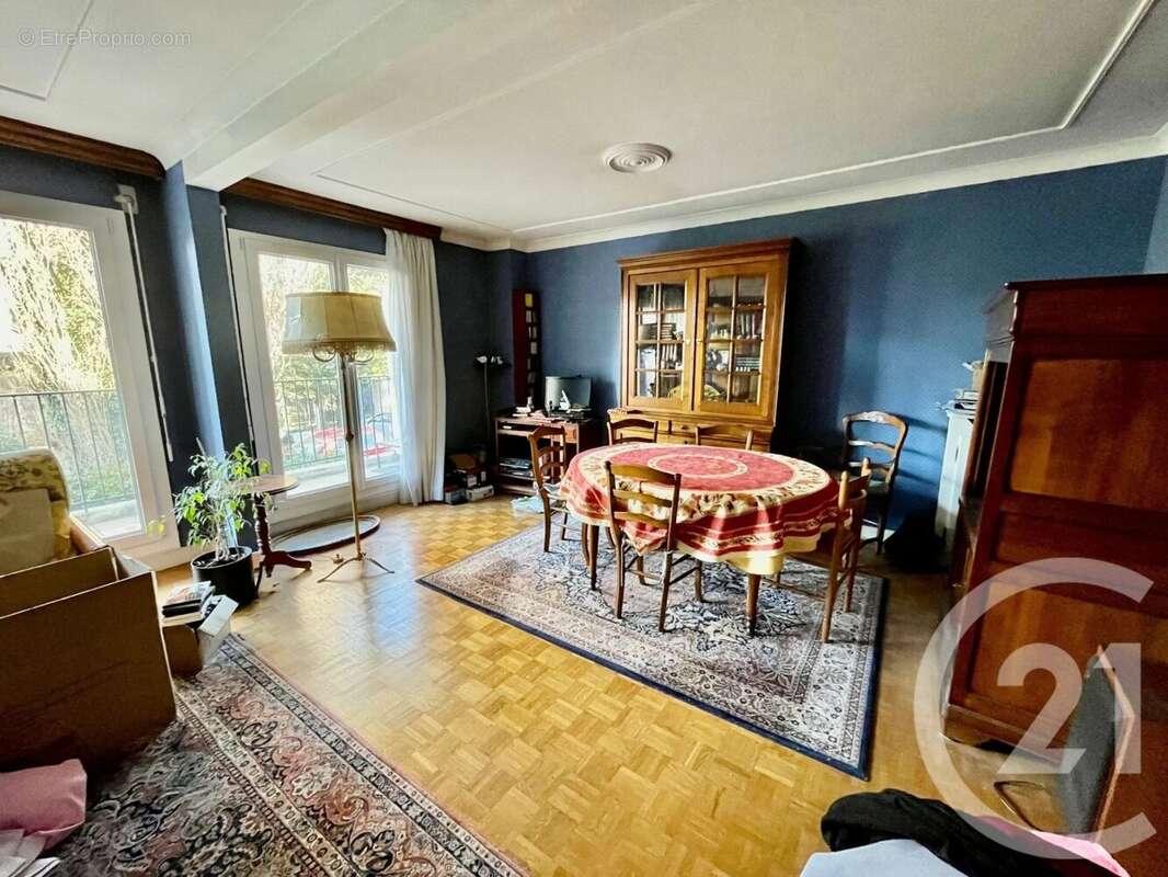 Appartement à SAINT-GRATIEN