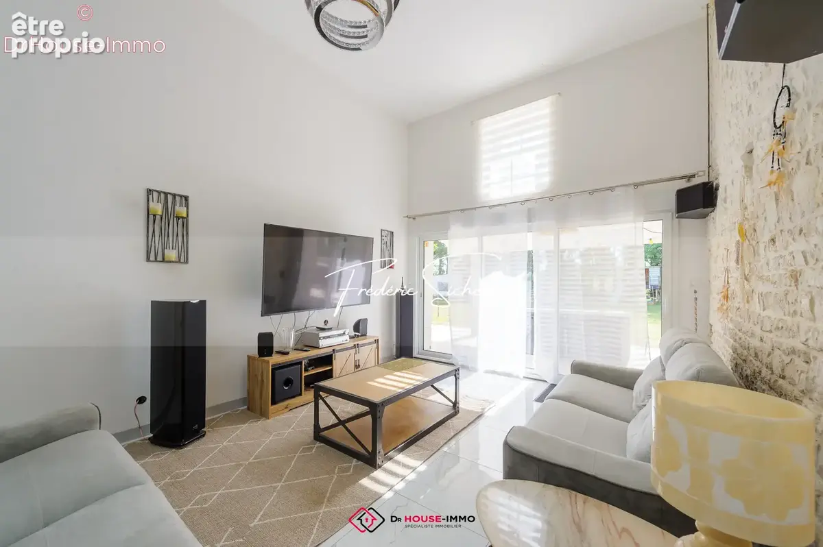 Maison 7 pièces 248 m² à vendre à Marsais (17700) - photo 16