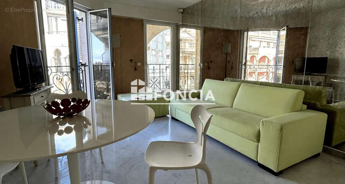 Appartement à MENTON