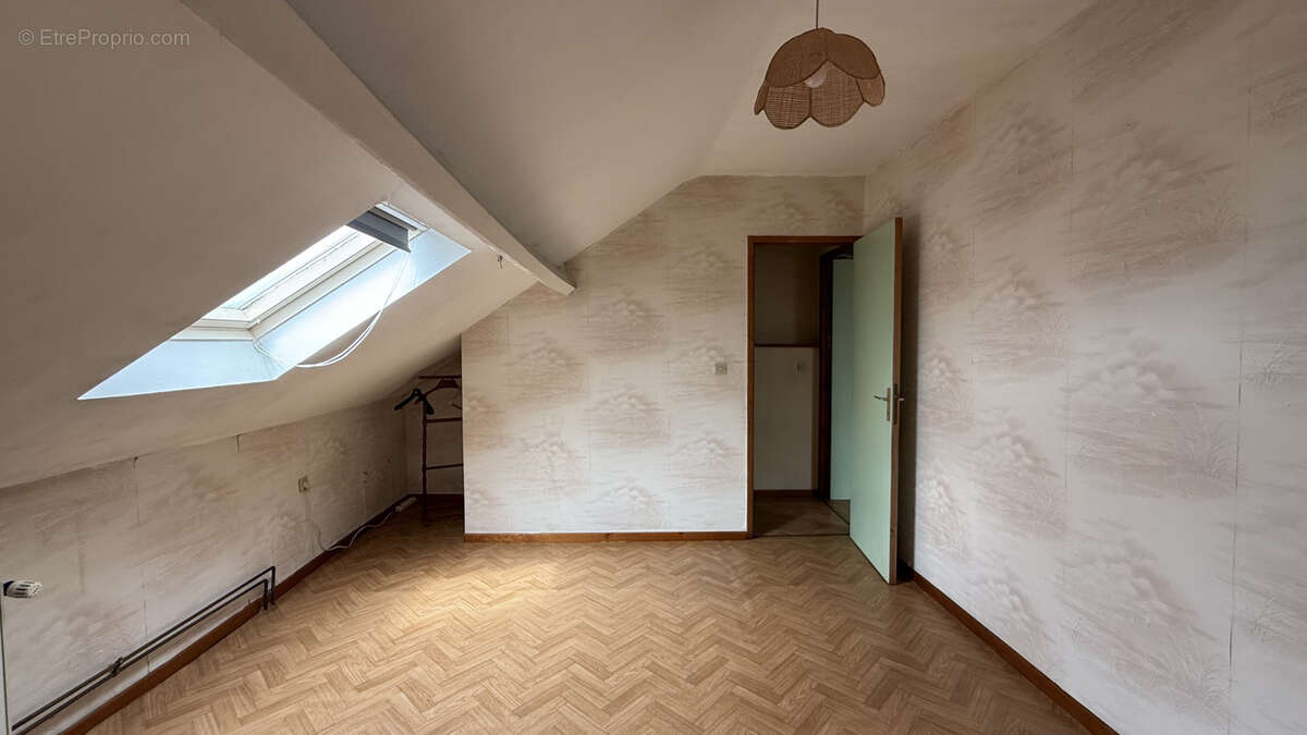 Maison 5 pièces 110 m2 habitables - photo 6
