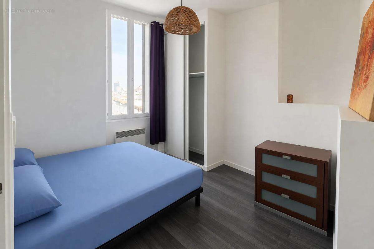 Appartement à MARSEILLE-3E