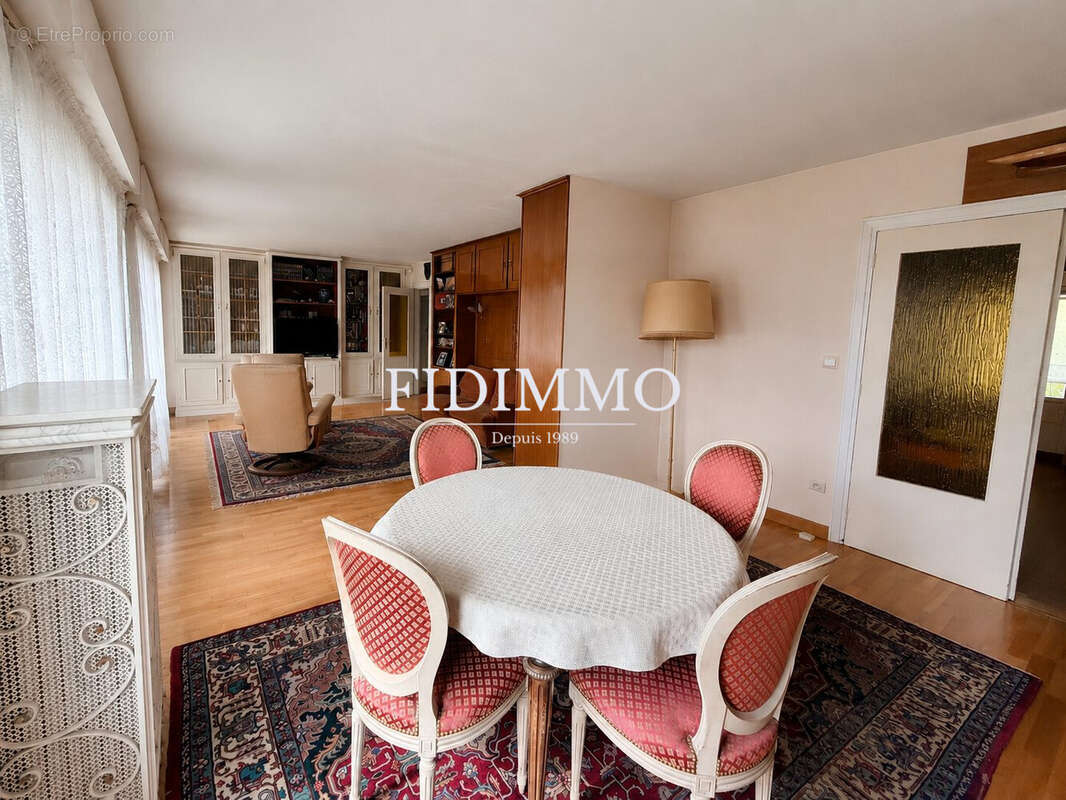 Appartement à CHENNEVIERES-SUR-MARNE