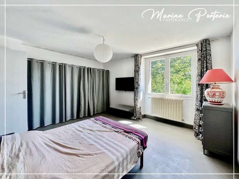 Maison à VIC-FEZENSAC