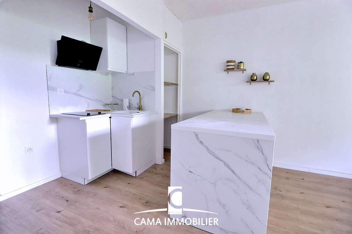 Appartement à FONTENAY-LE-FLEURY