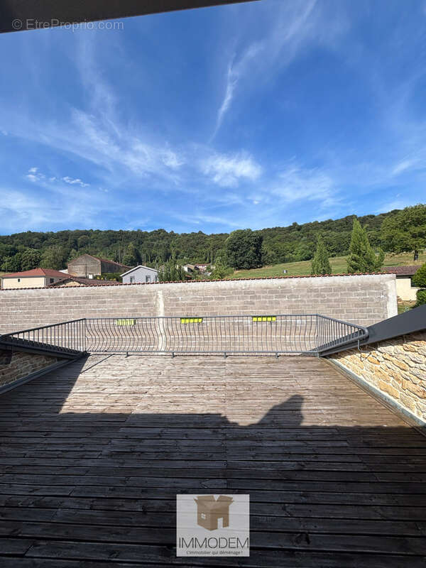 Maison entièrement rénovée avec dépendance et fort potentiel - photo 21
