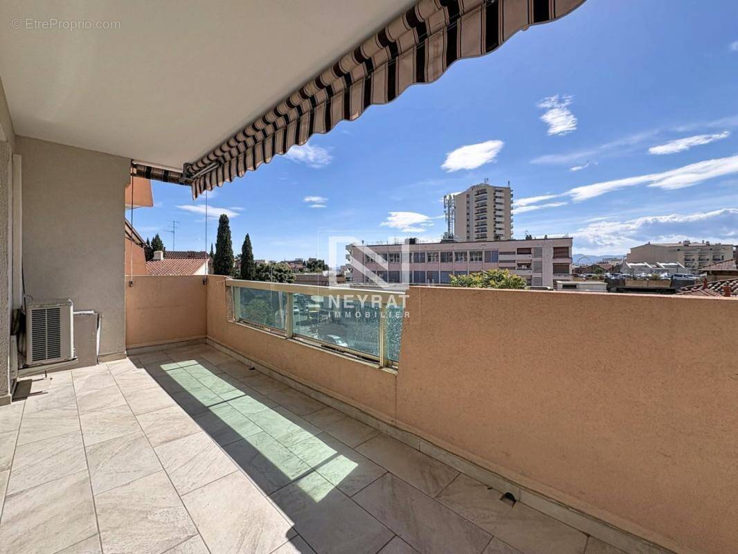 Appartement à SAINT-RAPHAEL