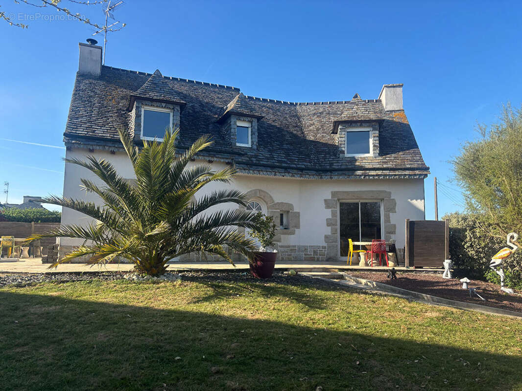 YFFINIAC : Maison 5 pièces 142 m2 env - photo 3