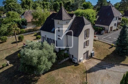 Maison à GOURDON
