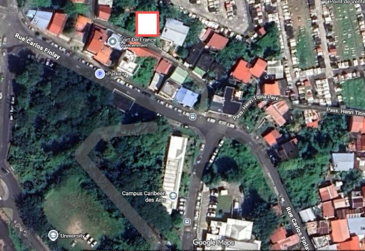 Terrain à FORT-DE-FRANCE