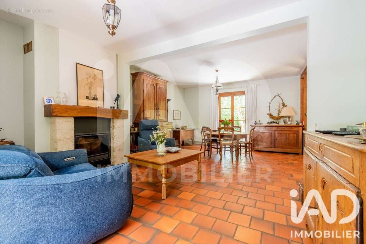 Maison 163 m² à Saint-Sulpice-De-Pommeray  - photo 7