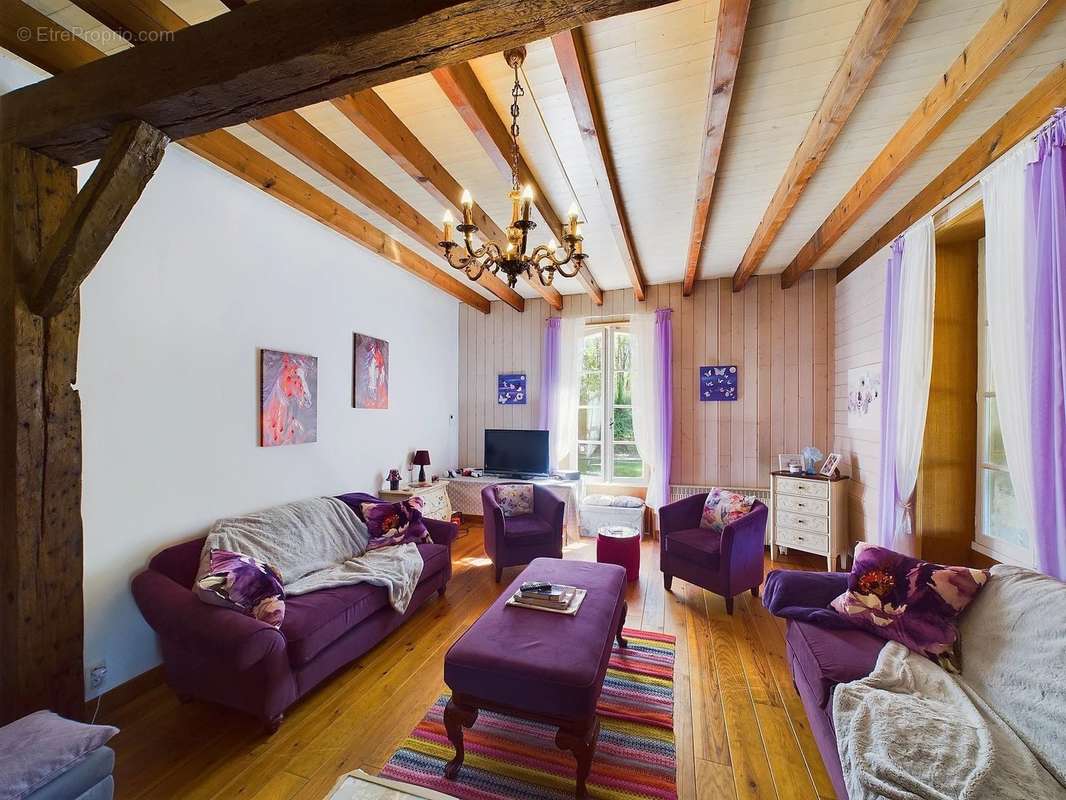 Maison à TOMBEBOEUF