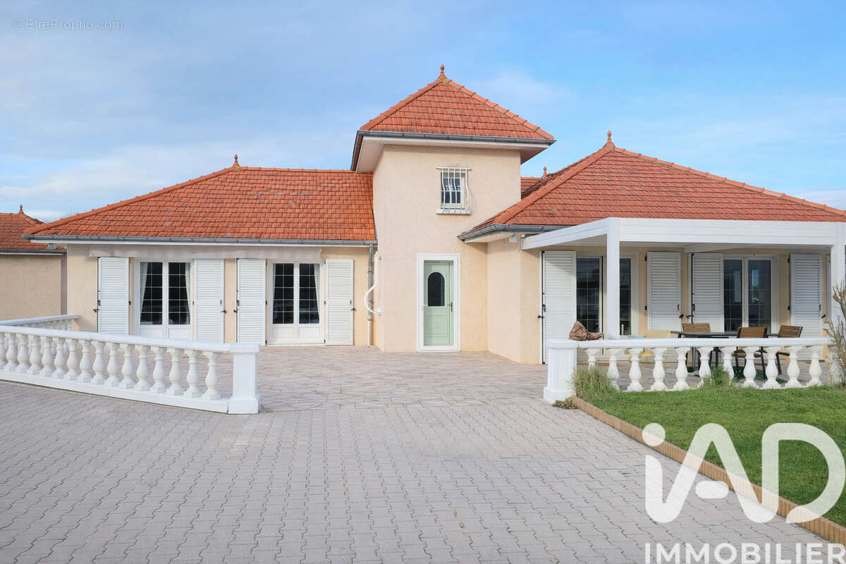 Photo 2 - Maison à VILLEREST