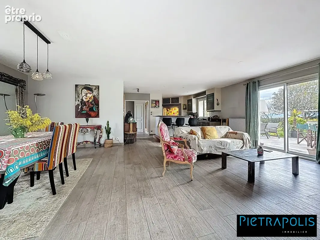 Maison 7 pièces 200 m² à vendre à Saint-Laurent-D'agny (69440) - photo 2