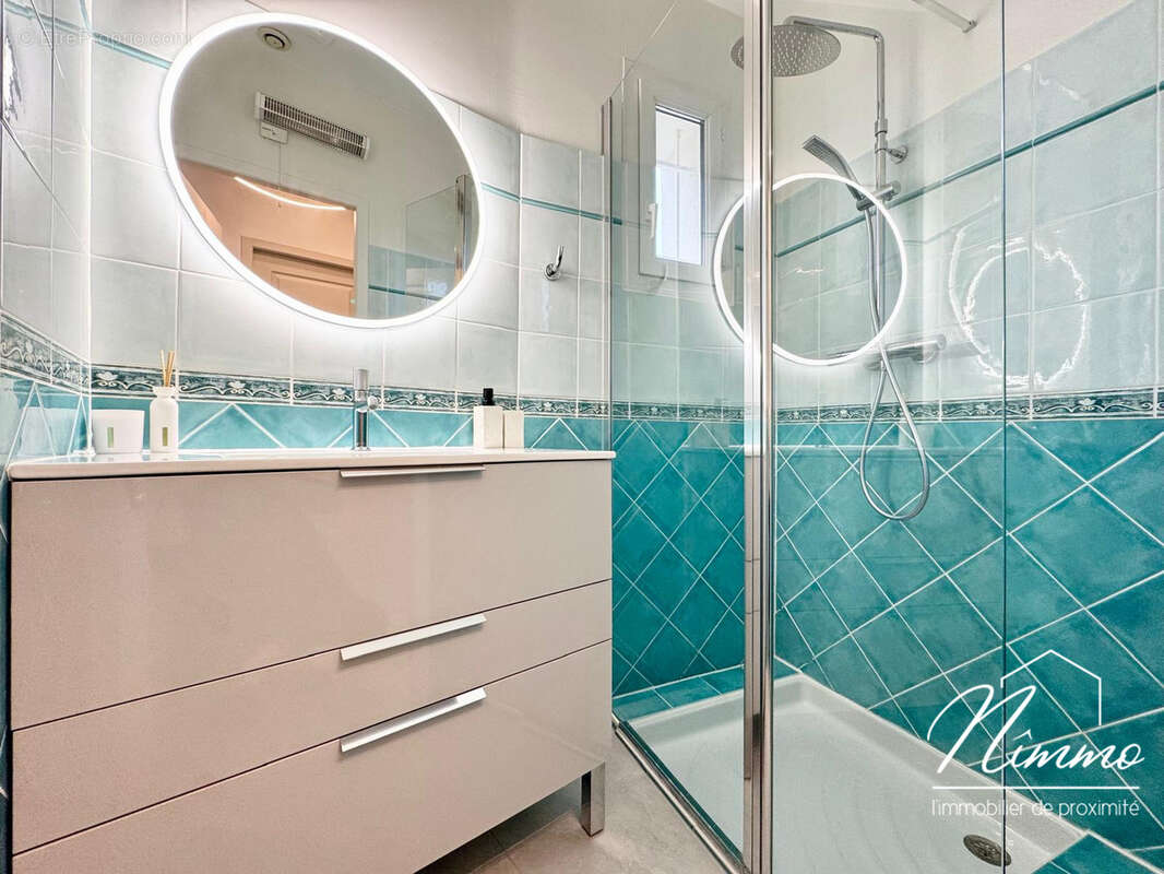 Nimes vacquerolles villa contemporaine de plain pied 140 m2 avec piscine pool house jardin de 593 m2 garages - photo 11