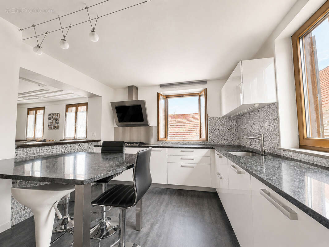 Ensemble immobilier de rapport   4 logements   Investissement locatif avec habitation principale - photo 3