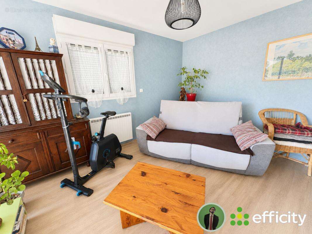 Maison 139 m² à Condeissiat  - photo 7