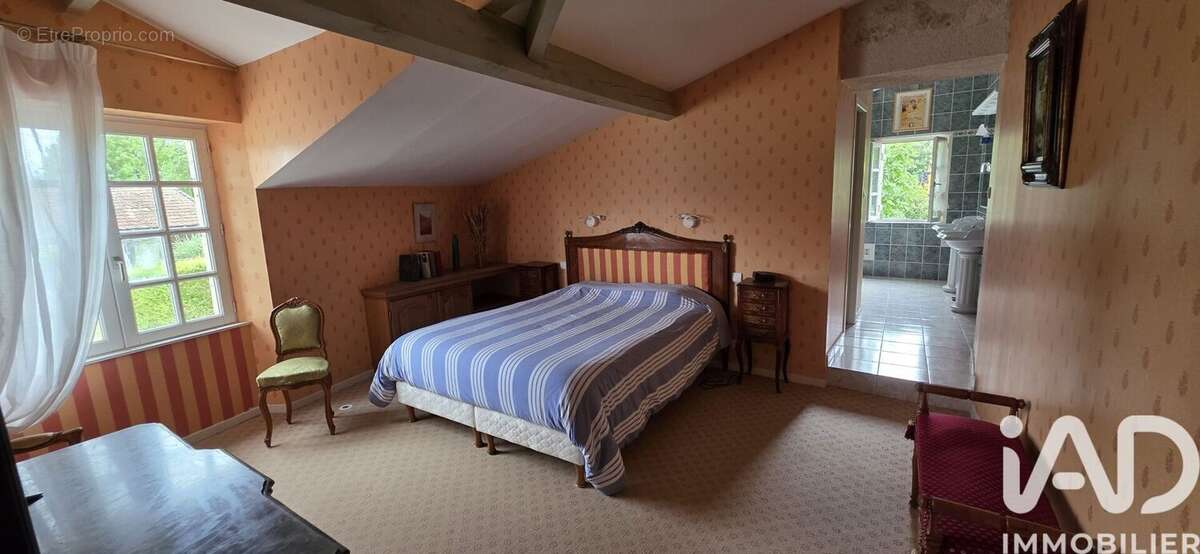 Photo 9 - Maison à MONTJOI