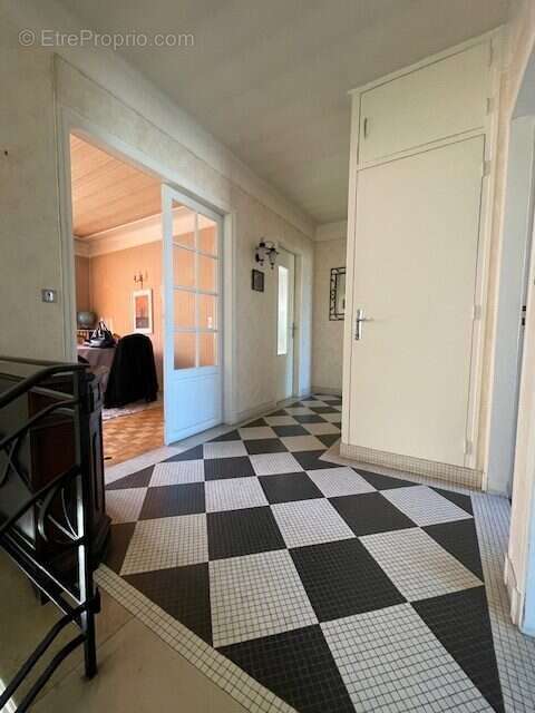 Maison à LE BLANC-MESNIL