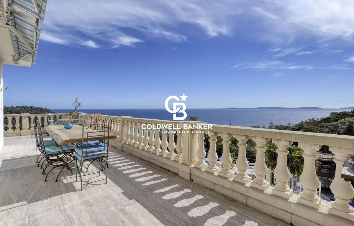 Maison à RAYOL-CANADEL-SUR-MER