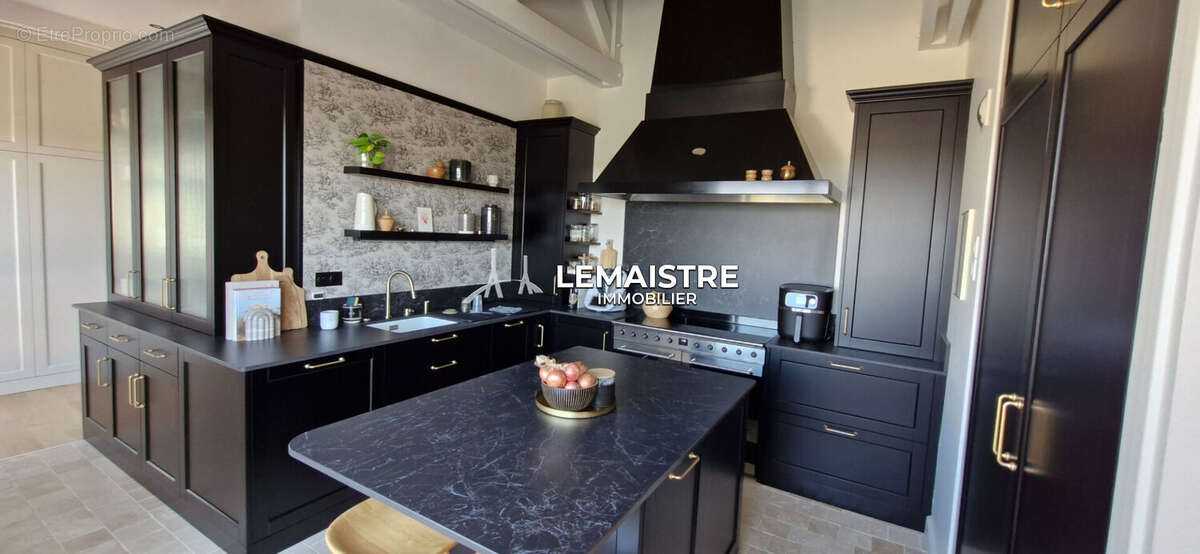 Appartement d'exception à vendre - 195 m² - 3 chambres - Terrasse 100 m² - Résidence sécurisée - photo 4