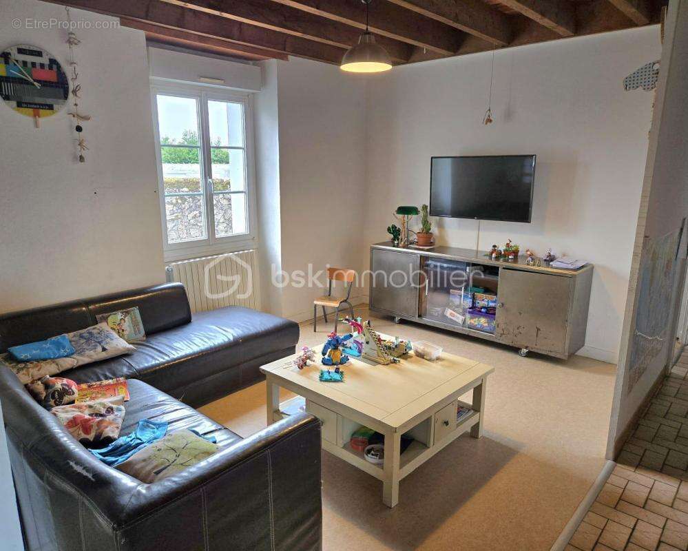 Maison à MARTIGNE-SUR-MAYENNE