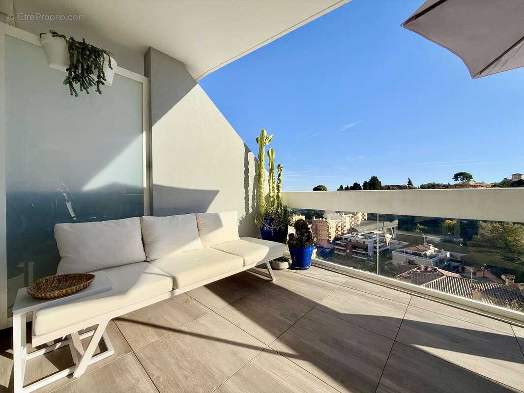 Appartement à ROQUEBRUNE-CAP-MARTIN