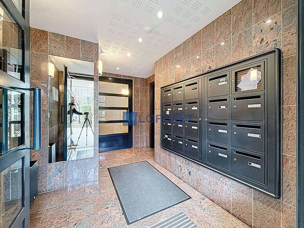 Appartement à SAINT-PIERRE-DU-PERRAY
