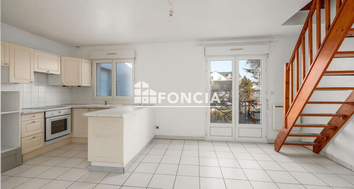 Appartement à QUINCY-SOUS-SENART