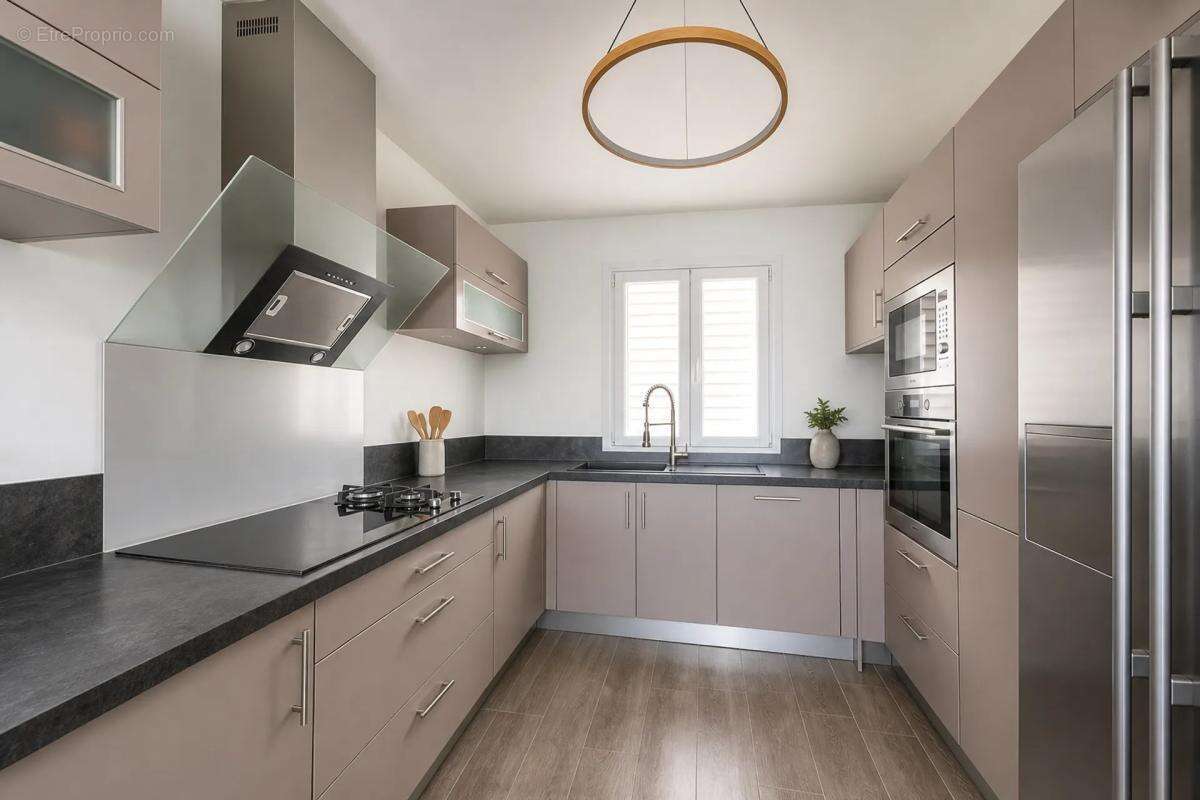Maison à LINAS