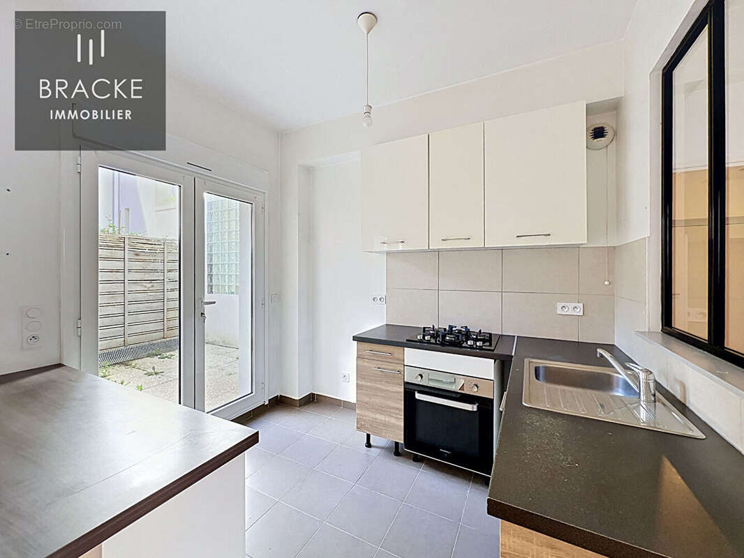 Appartement à LA GARENNE-COLOMBES
