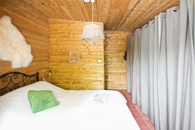 Proche SAINT-QUENTIN (02) : terrain de loisir 3200 m² au bord de l’Oise avec Chalet et potentiel locatif - photo 13