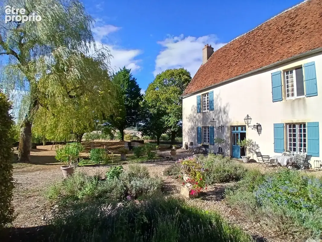 Maison Forte de 1585 avec sa tour, gîte et une très belle vue sur la campagne, proche Clamecy. - photo 10