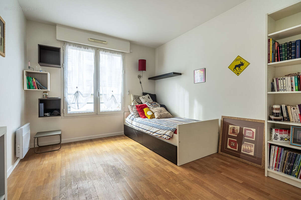 Appartement à LEVALLOIS-PERRET