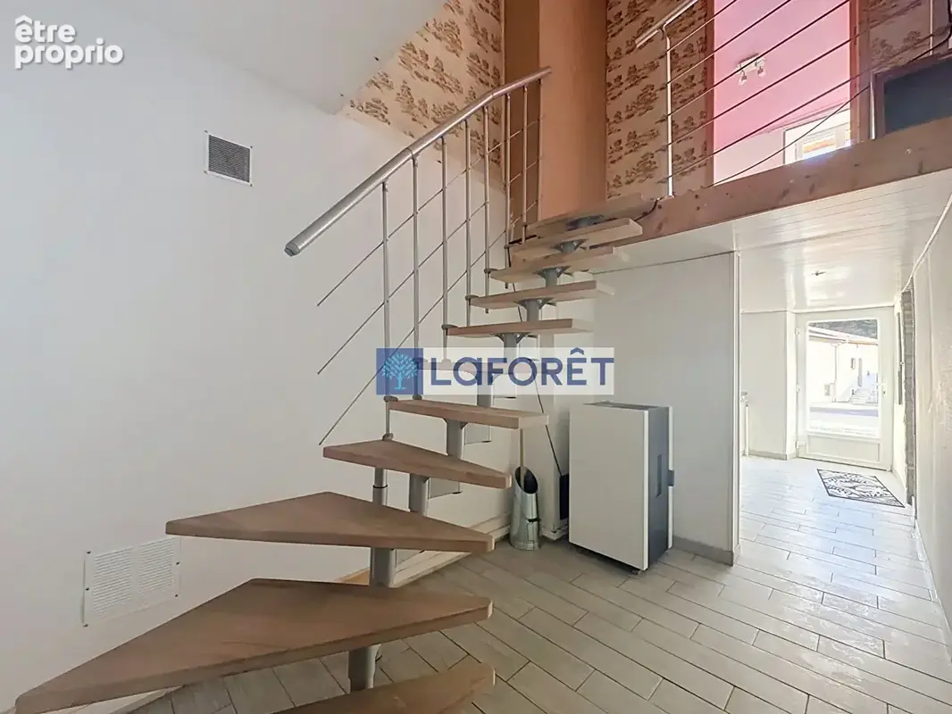 MONTREUIL-SUR-THONNANCE ? Maison avec dépendance et terrains - photo 8