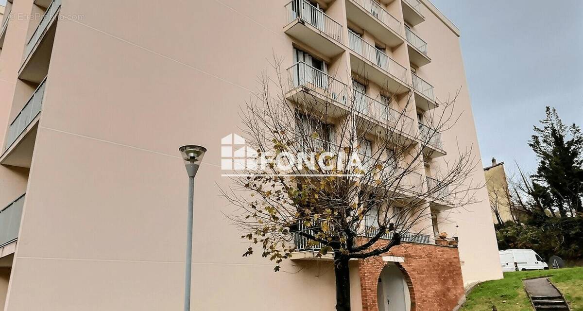 Appartement à PONT-EVEQUE