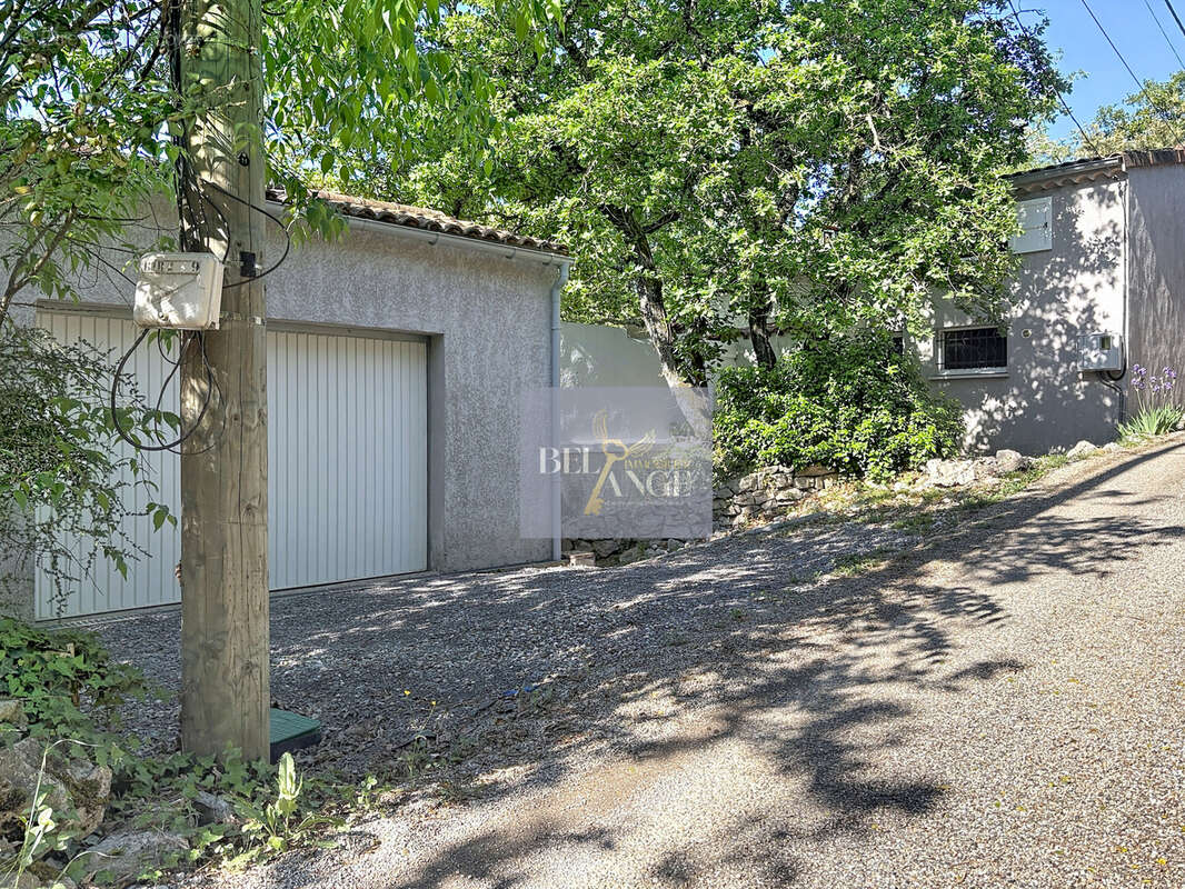 Maison à SAINT-ALBAN-AURIOLLES